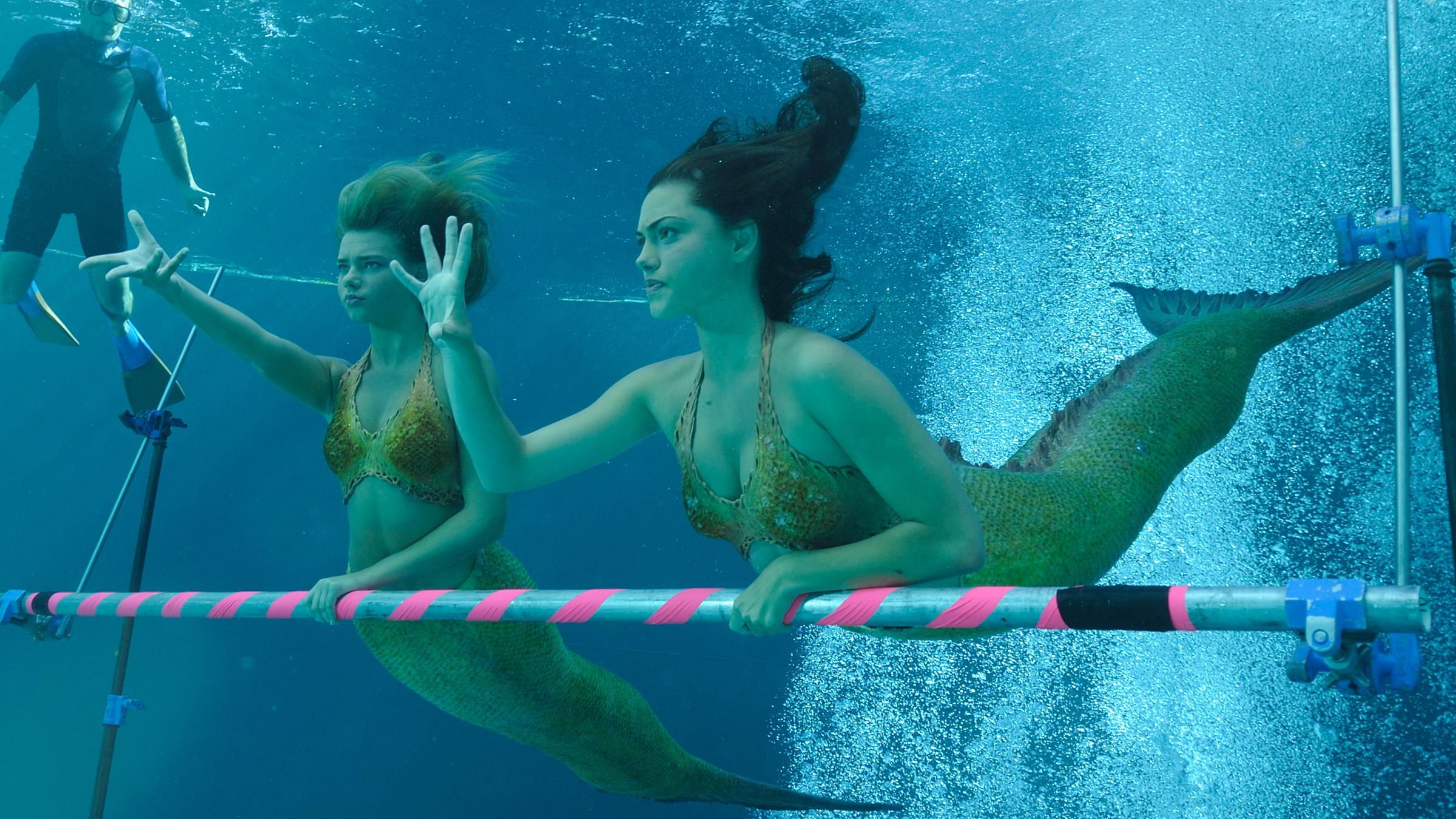 Просто добавь воды съемки. Как снимали просто добавь. Н2о просто добавь воды съемки. H2o просто добавь воды кадров. H2o: просто добавь воды сериал хвосты.