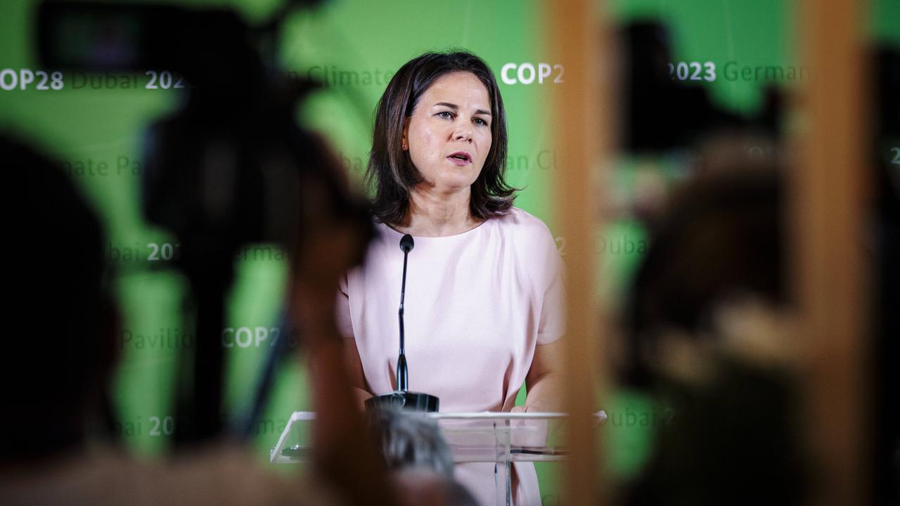 Baerbock sieht viel Widerstand im Kampf um mehr Klimaschutz ZDFheute