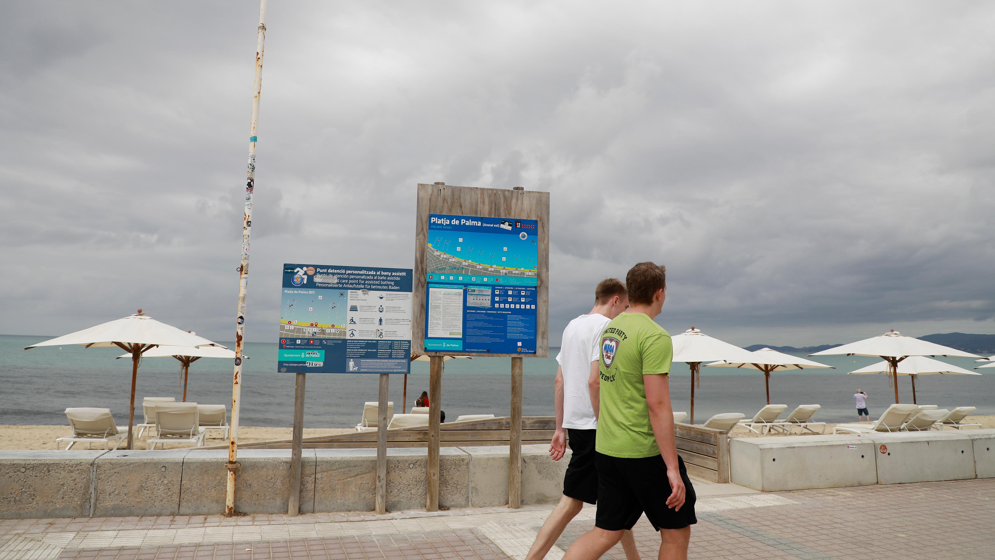Die Playa de Palma am Ballermann auf Mallorca hat die «blaue Flagge» und damit den Status als Strand hervorragender Qualität verloren