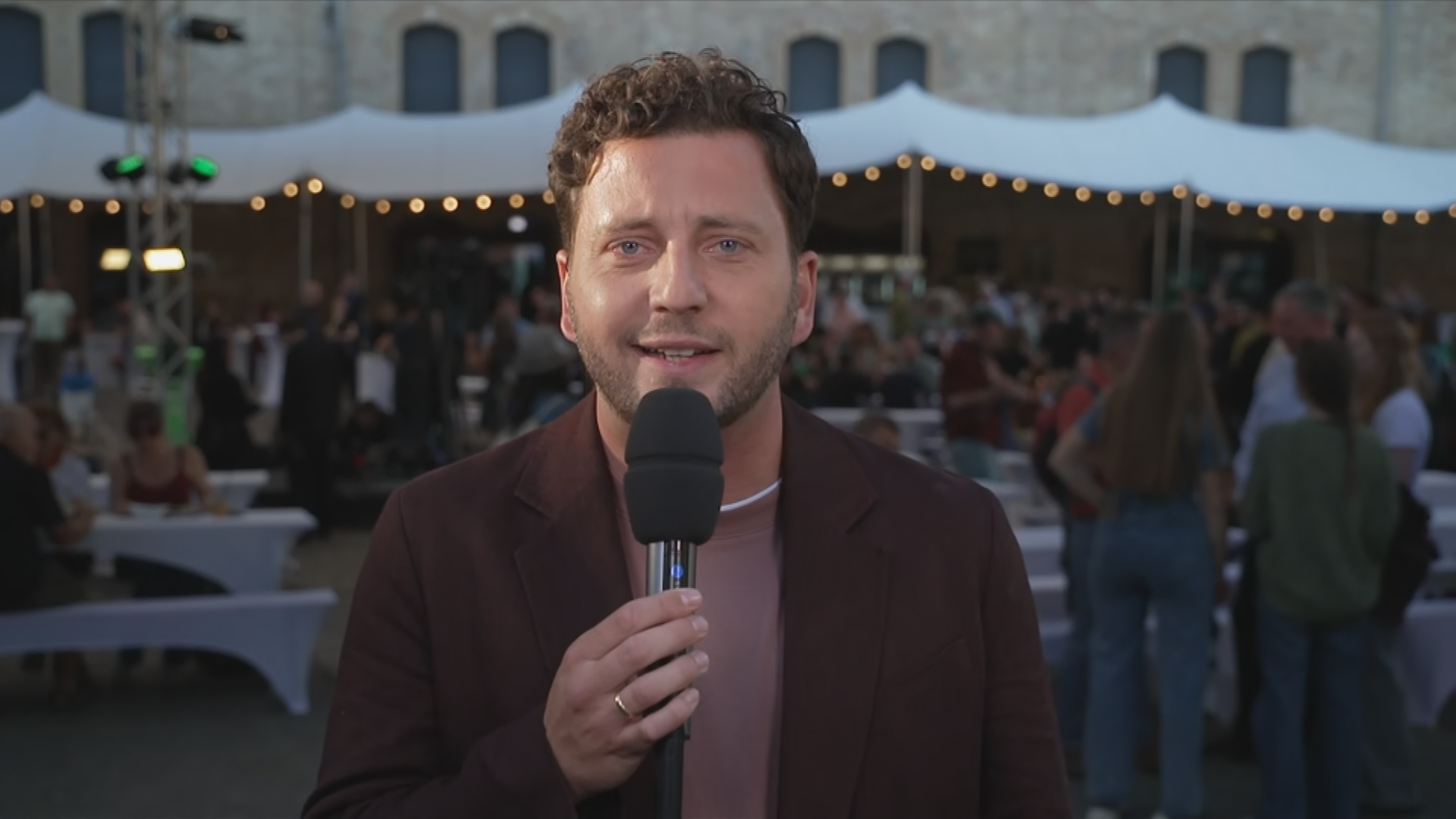 Grünen-Chef Felix Banaszak mit einer Reaktion zur Landtagswahl in Sachsen-Anhalt.