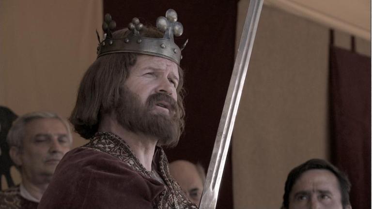 Barbarossa mit Krone und Schwert