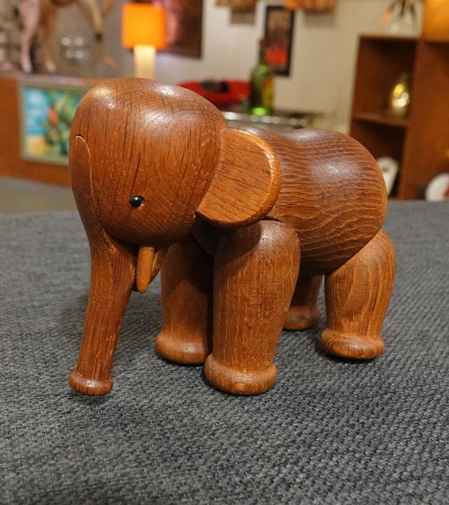 Holz-Elefant