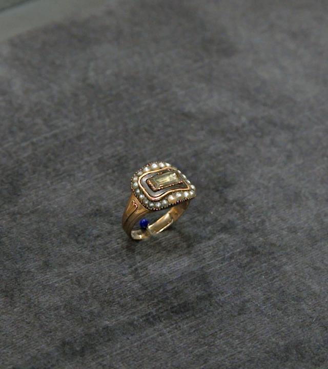 Drei alte Ringe aus dem viktorianischen England 