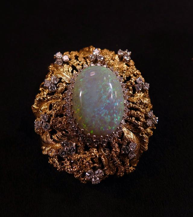 Brosche aus 750er Gold