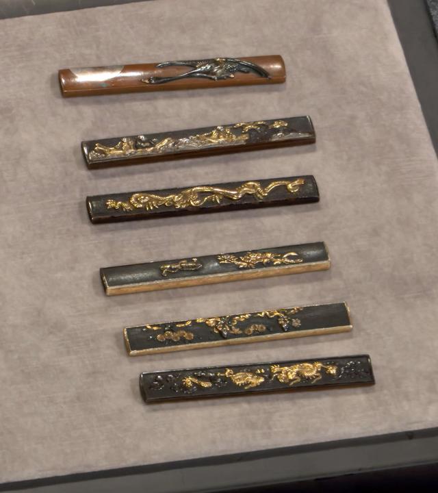 Zwölf antike Kozukas aus Japan