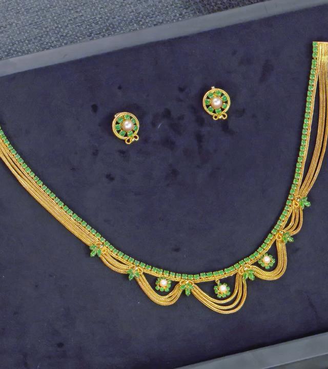 Ein Schmuckset aus dem Jahr 1965 von Christian Dior