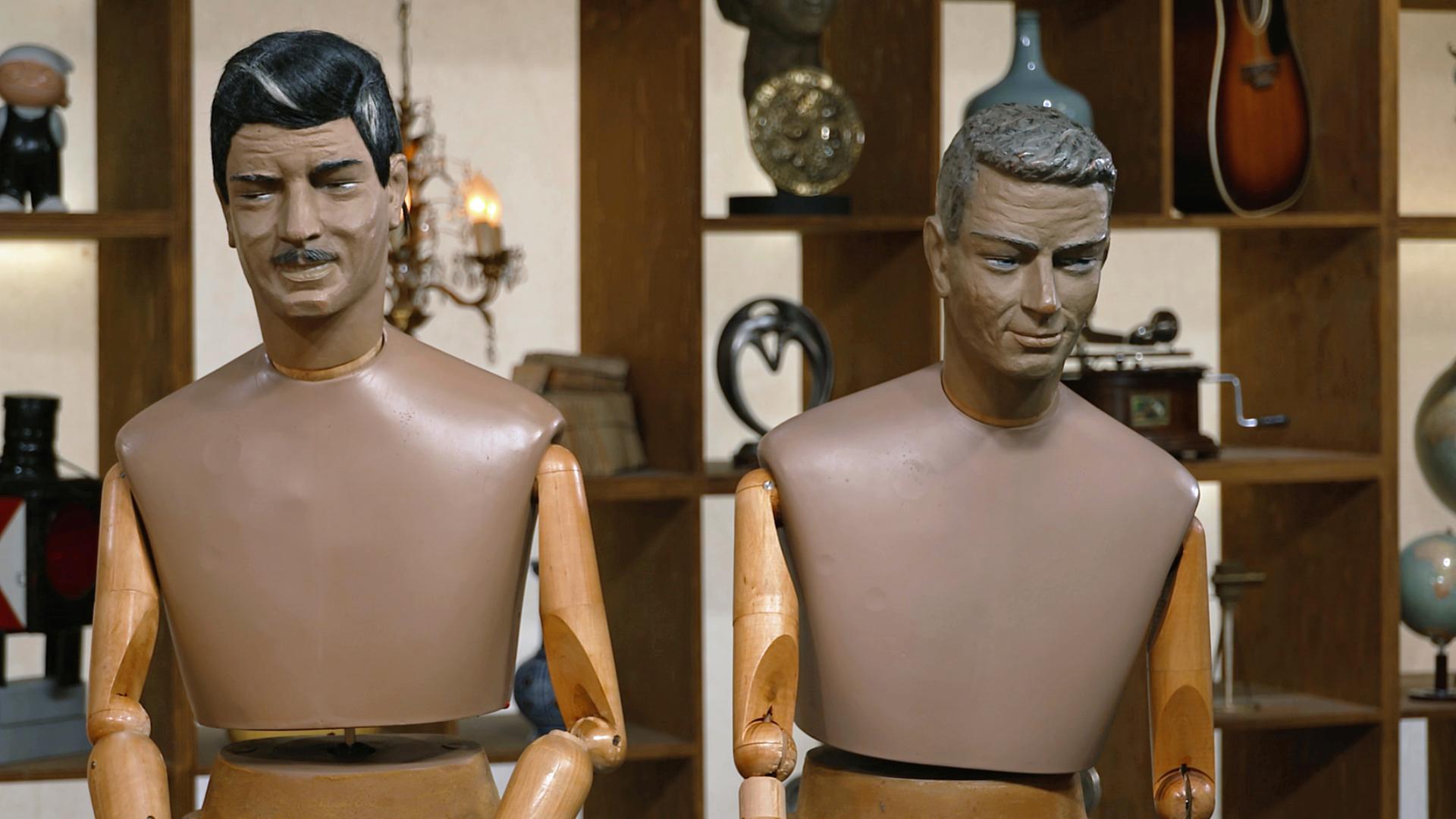 Zwei alte Schaufensterpuppen aus den 1950er-Jahren 