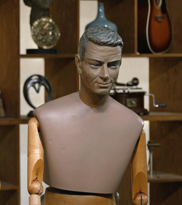 Zwei alte Schaufensterpuppen aus den 1950er-Jahren 