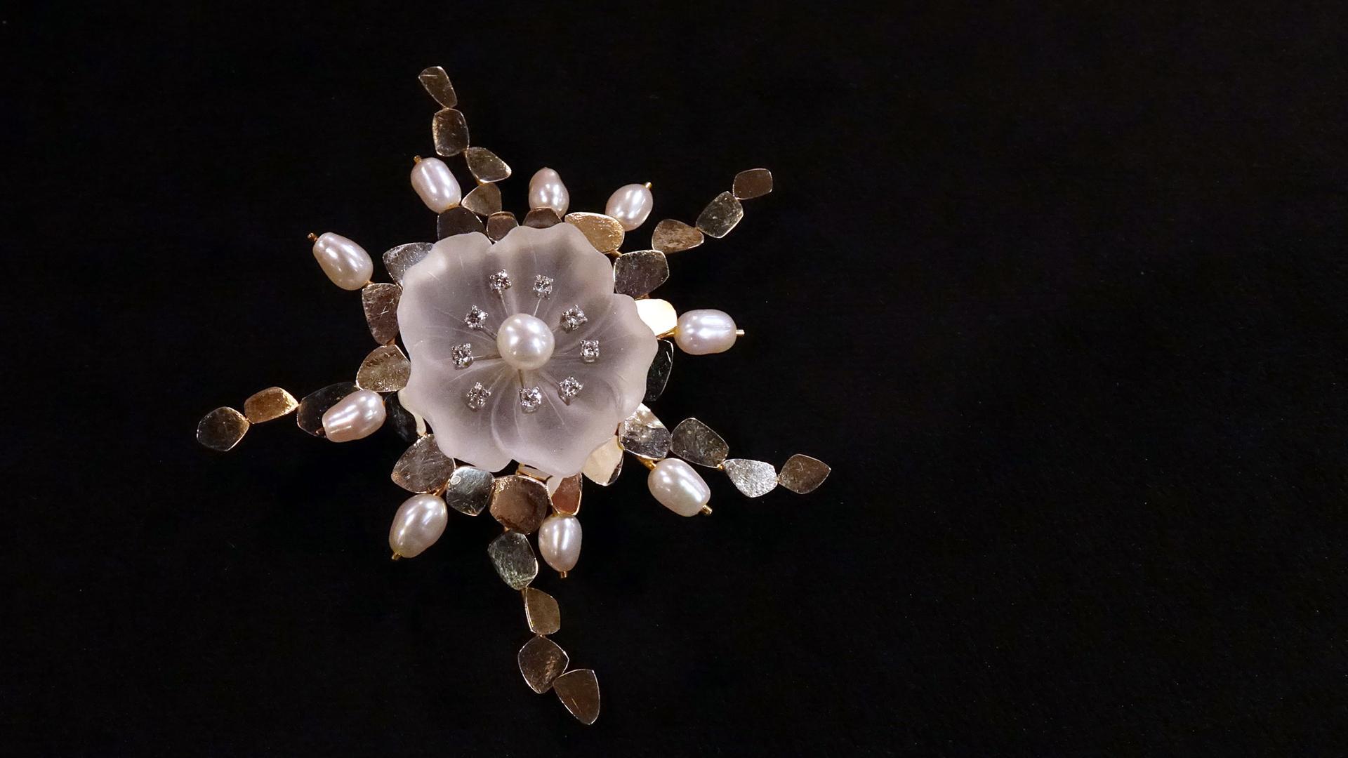 Brosche mit Bergkristall