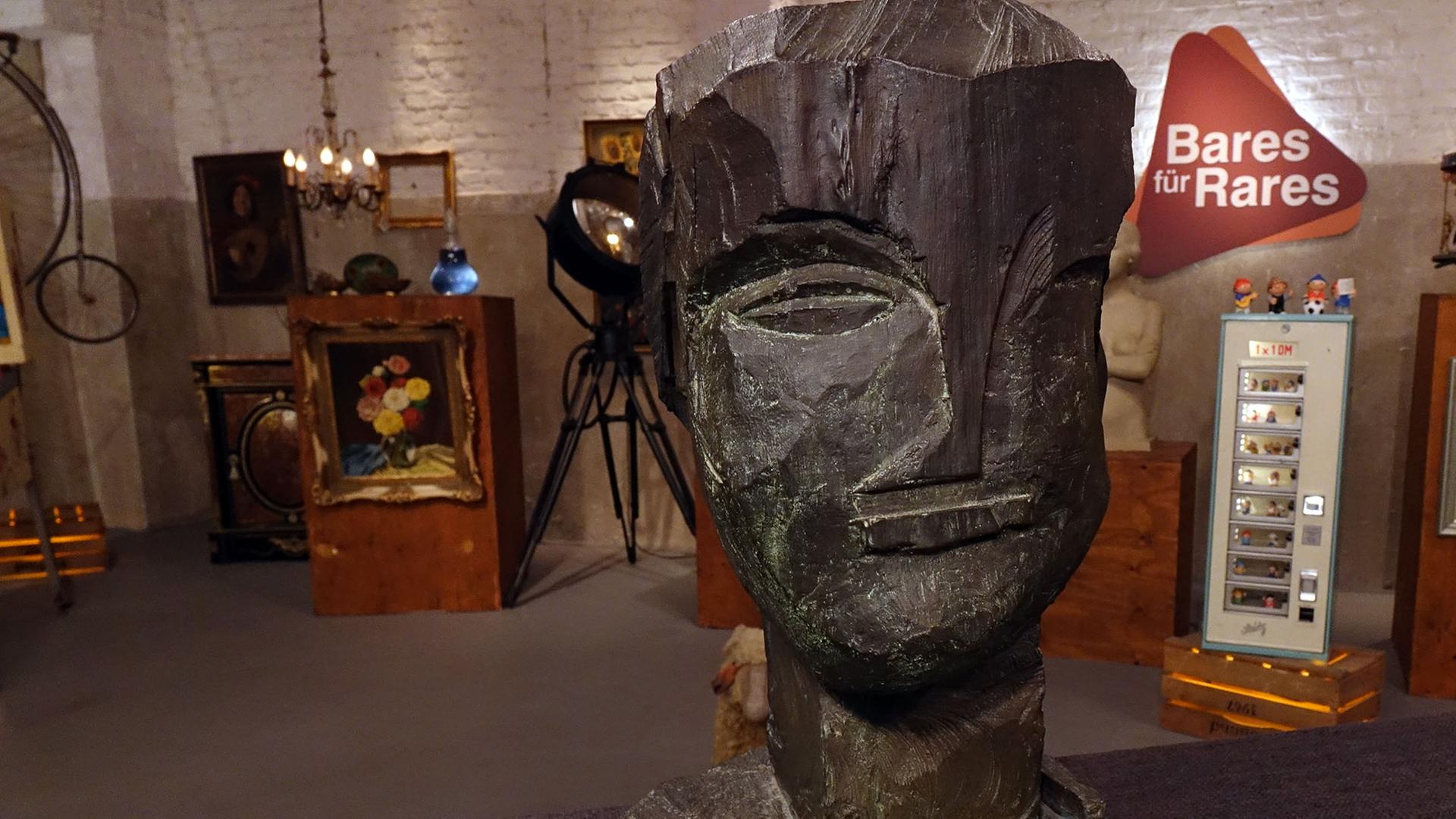 Skulptur-Kopf "111" von Dietrich Klinge