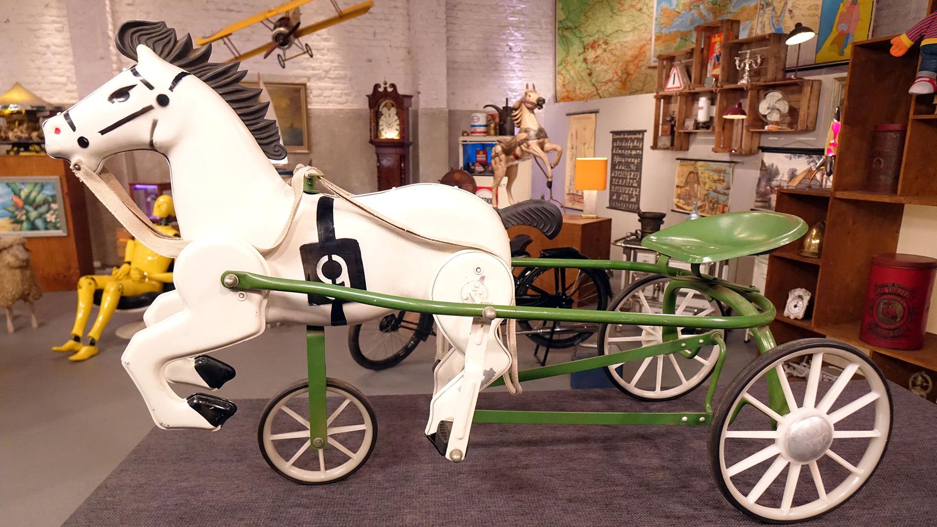 Pedalpferd aus den 70er Jahren