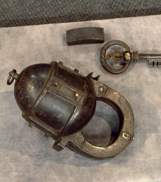Ein über dreihundert Jahre altes Vorhängeschloss