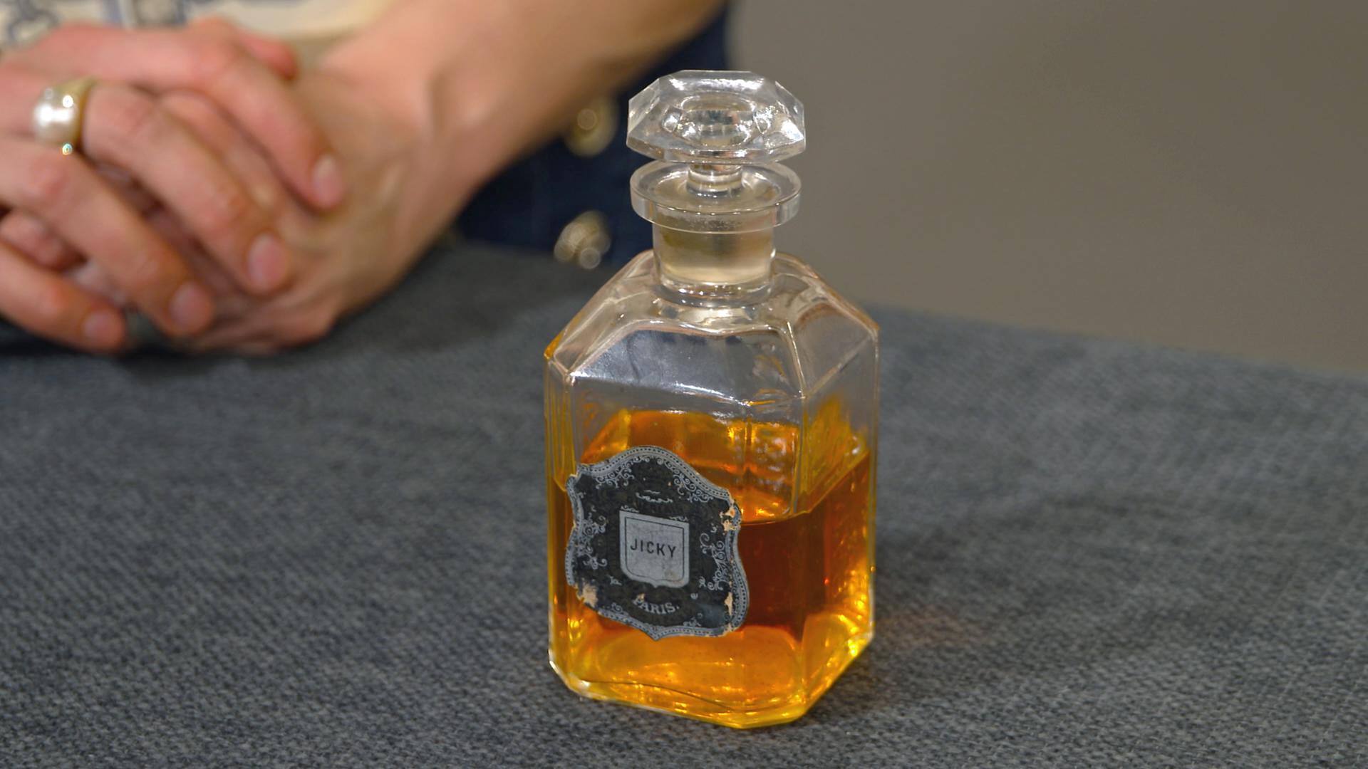 Parfüm von Guerlain "Jicky" aus dem Jahr 1889. 