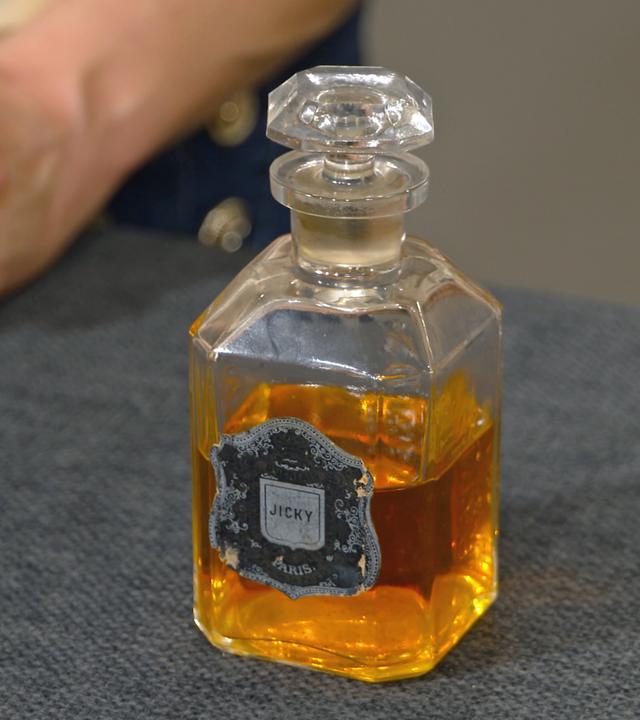 Parfüm von Guerlain "Jicky" aus dem Jahr 1889. 