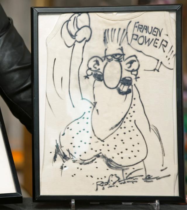 Auf Unterwäsche gezeichnete Karikaturen von Ralf König 