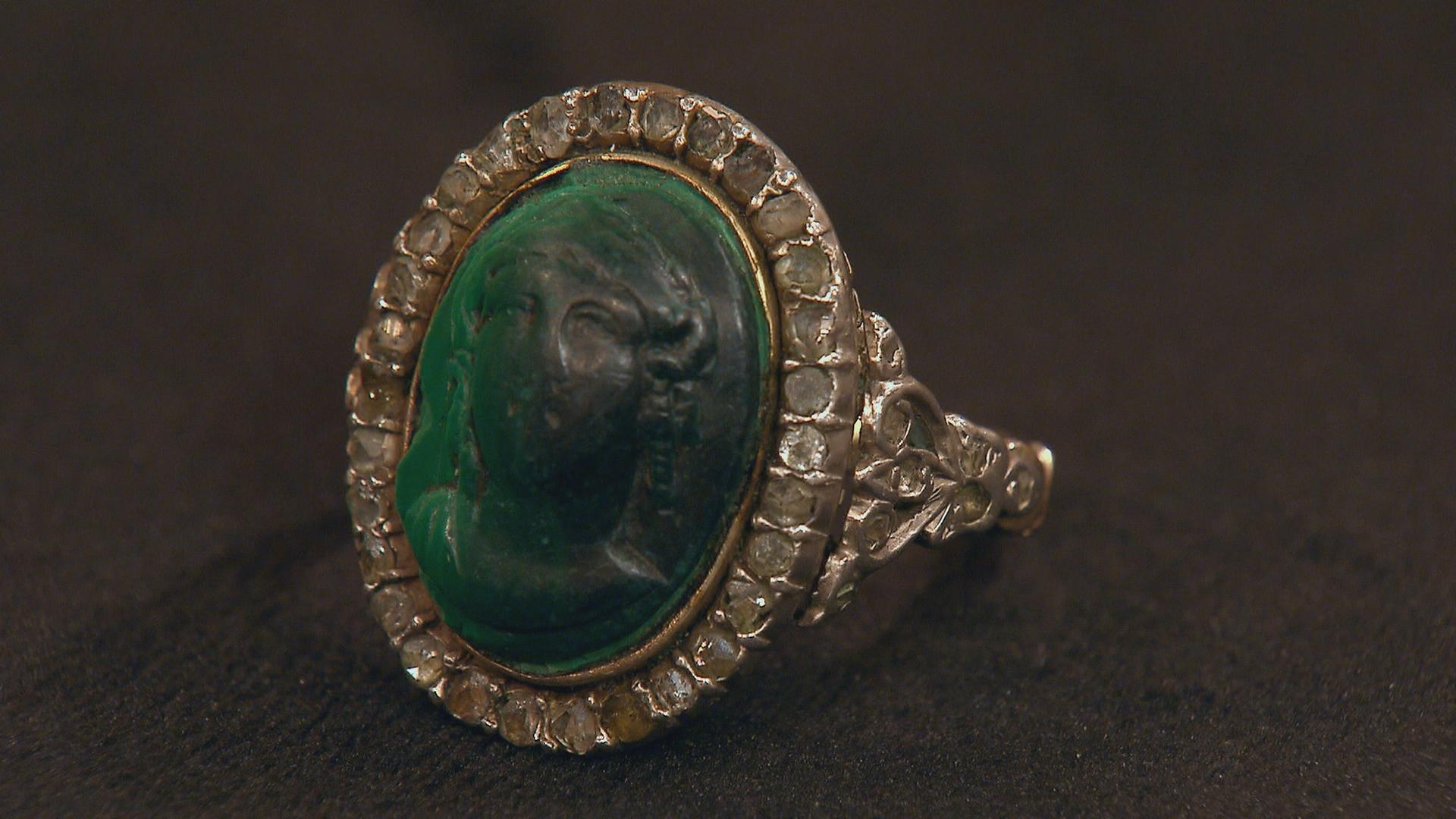 Ring mit Malachit-Gemme