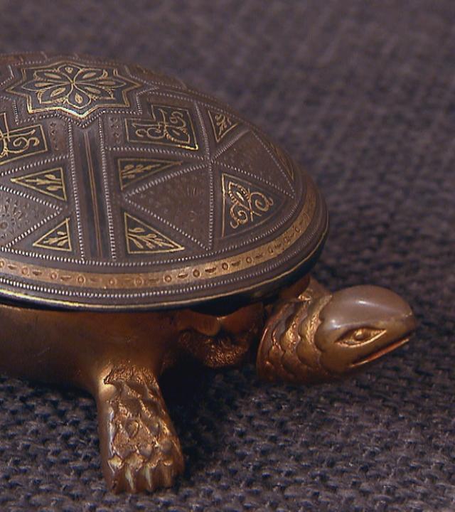 Tischklingel aus Messing in Form einer Schildkröte