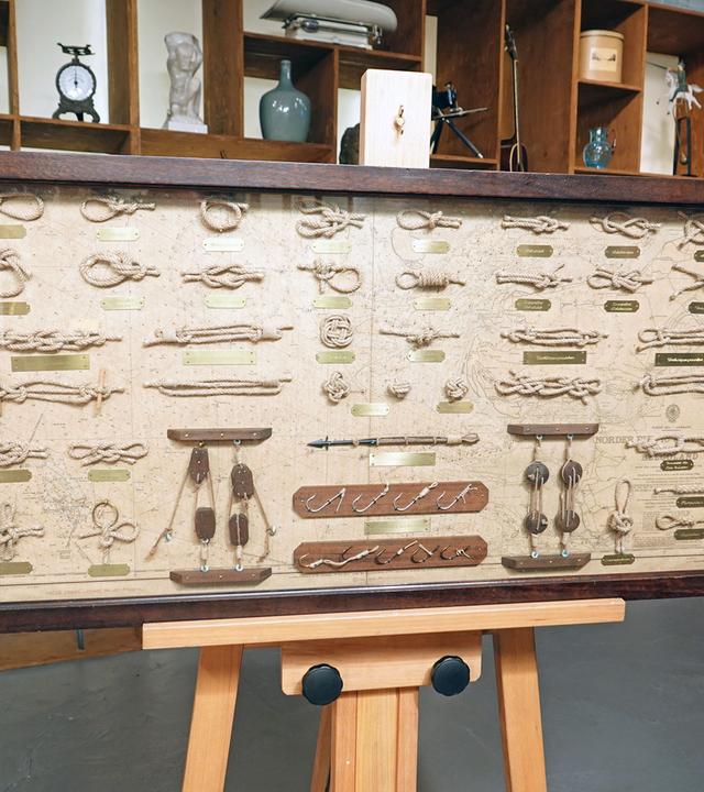 Knoten- und Angelhakentafel