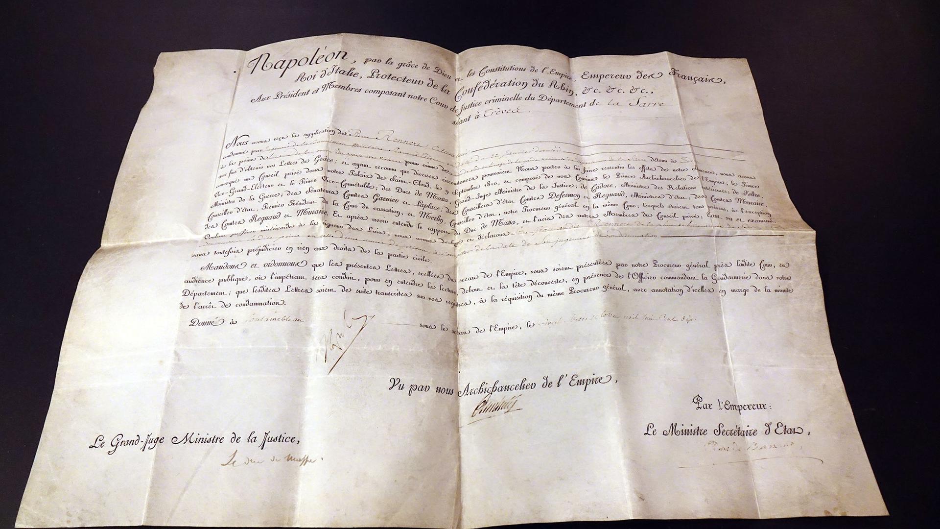 Von Napoleon Bonaparte signiertes Begnadigungsschreiben