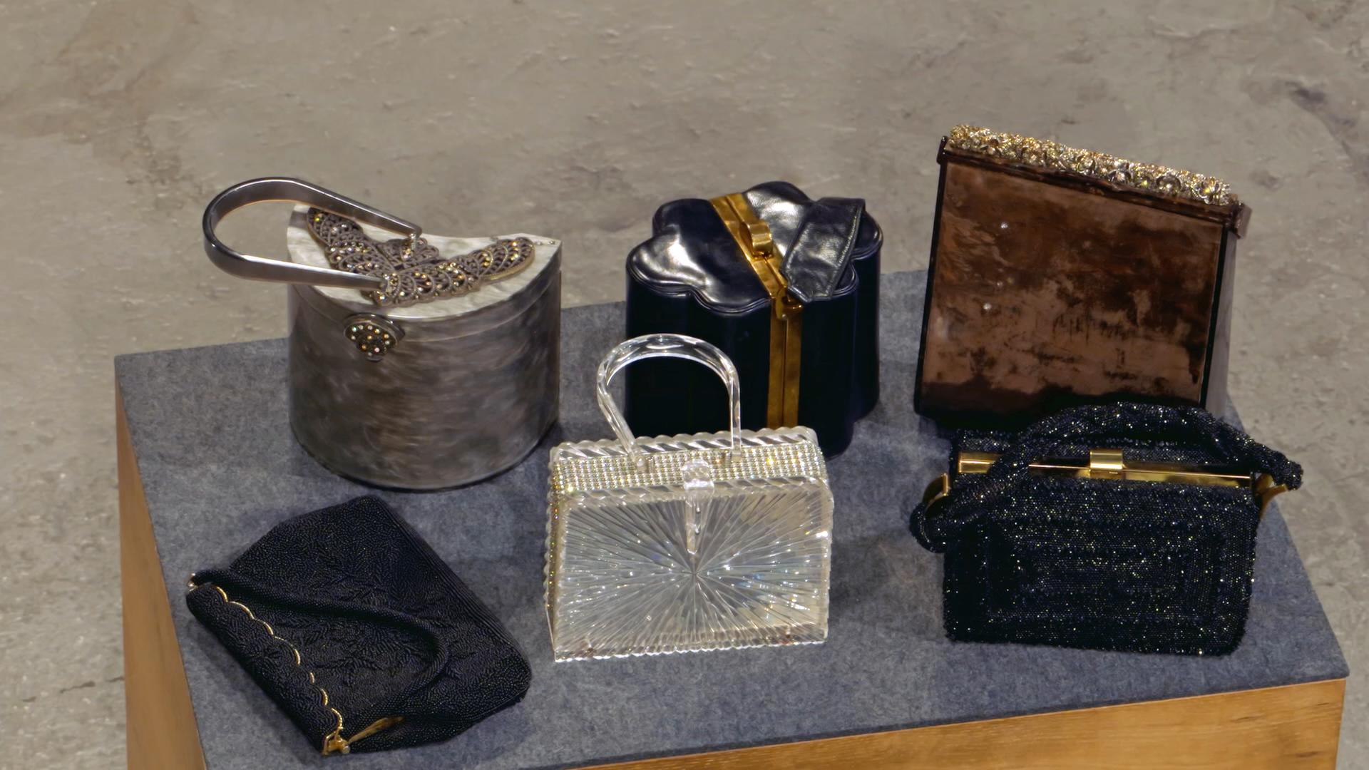 Eine Sammlung alter Taschen