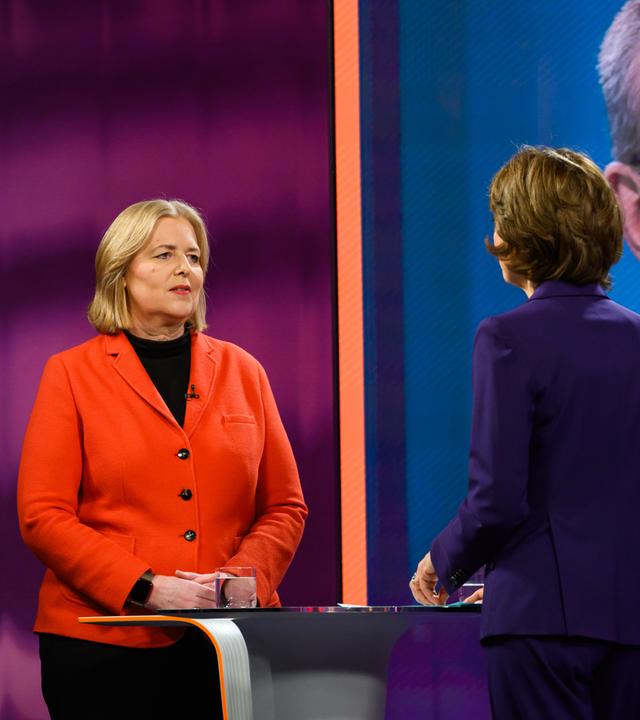 SPD-Vorsitzende und Bundesarbeitsministerin Bärbel Bas bei Maybrit Illner