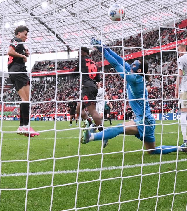 Malik Tillman (Bayer 04 Leverkusen) trifft zum 6:3.