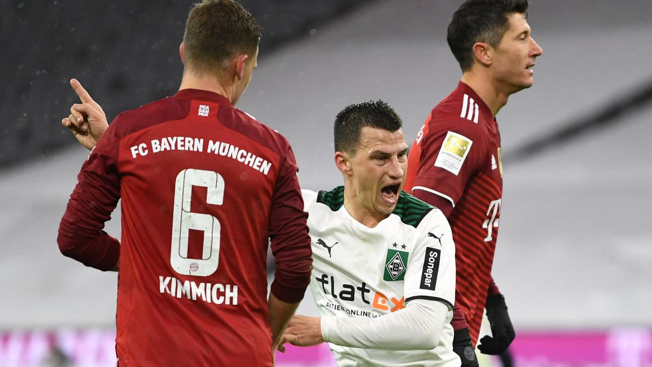 Gladbach dreht Spiel bei Bayerns Rumpfkader