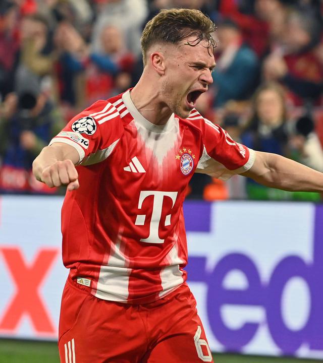 Joashua Kimmich jubelt mit Michael Olise