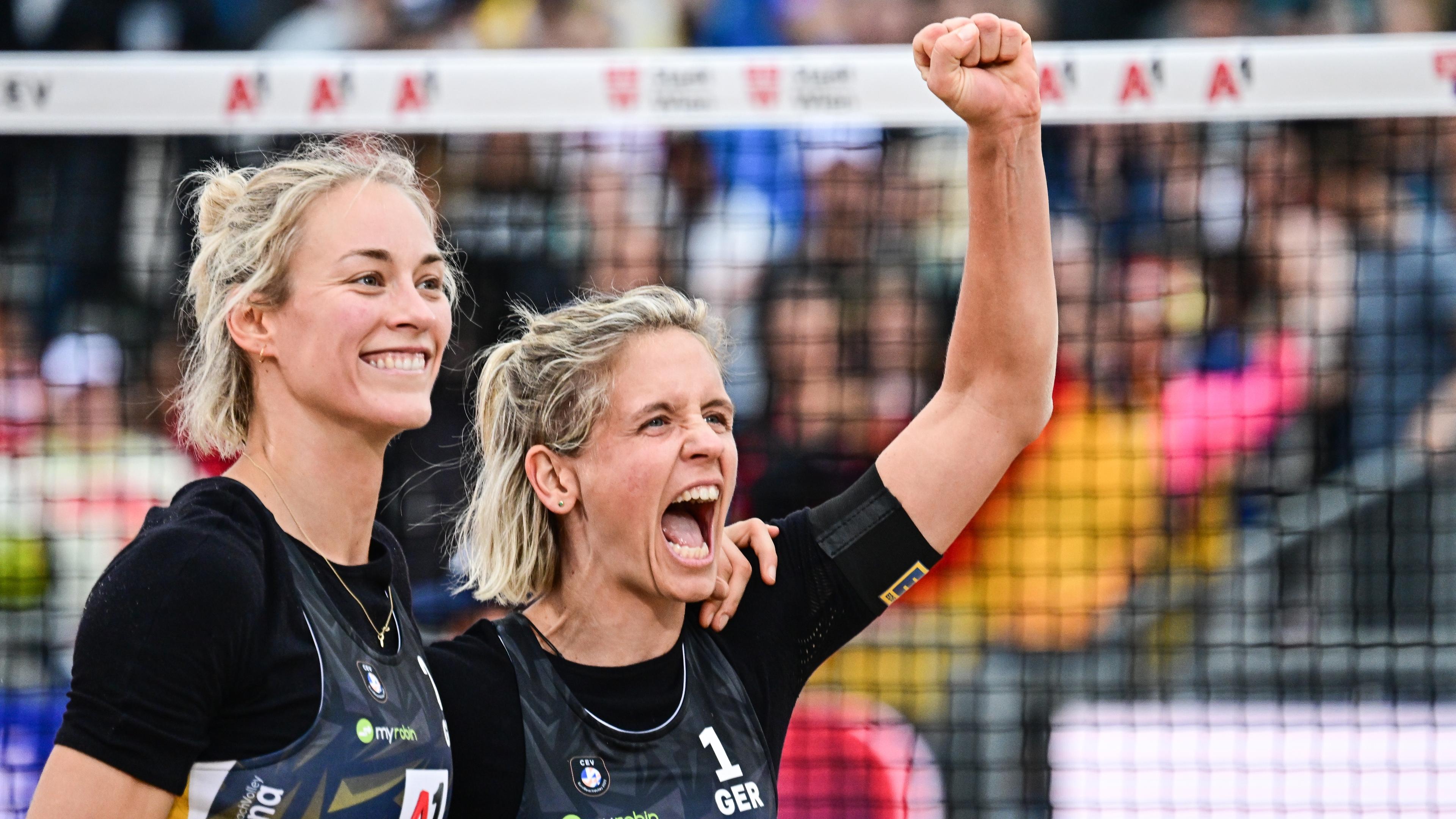 Beachvolleyball: Laura Ludwig (r.) und Louisa Lippmann.