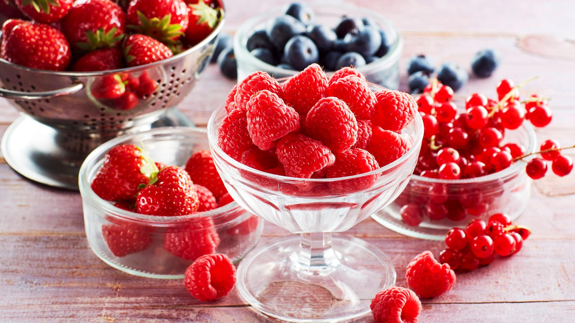 Beeren-Rezepte mit Kartoffeln und Grießflammeri