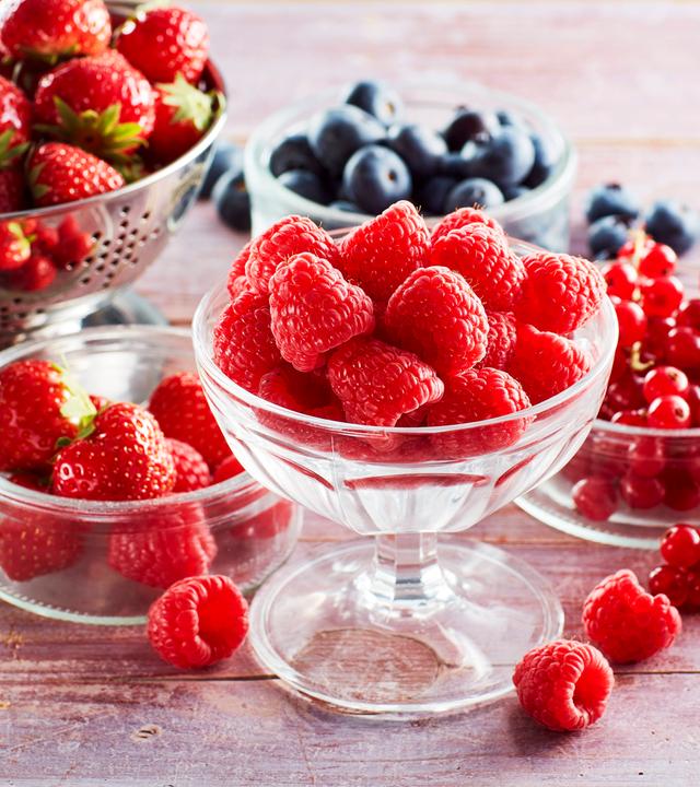 Beeren-Rezepte mit Kartoffeln und Grießflammeri