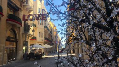 Weihnachtsdeko in Beirut, Libanon.