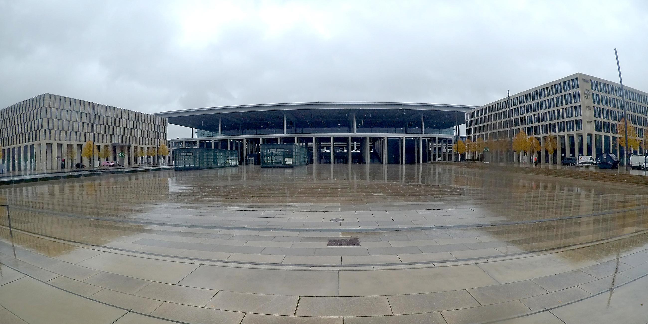 Der neue Terminal des neuen Hauptstadtflughafens BER