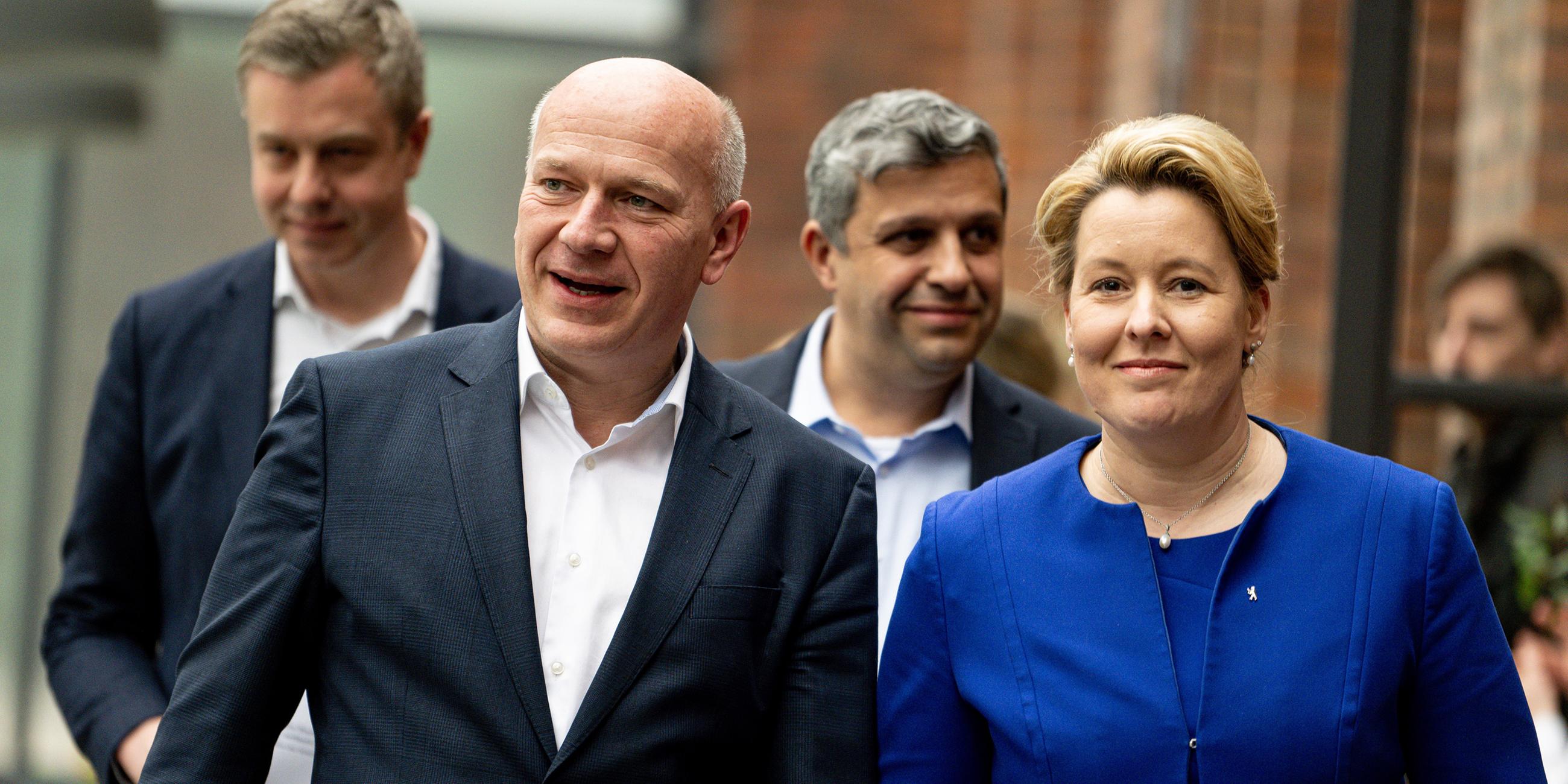 Kai Wegner und Franziska Giffey geben Statement zu Koalitionsverhandlungen