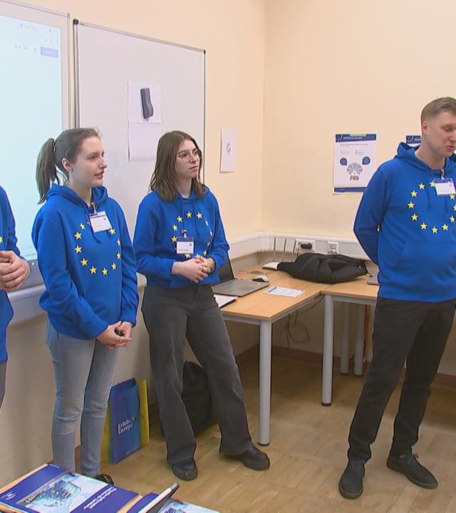 Berlin: Rollenspiel zur Europa-Wahl