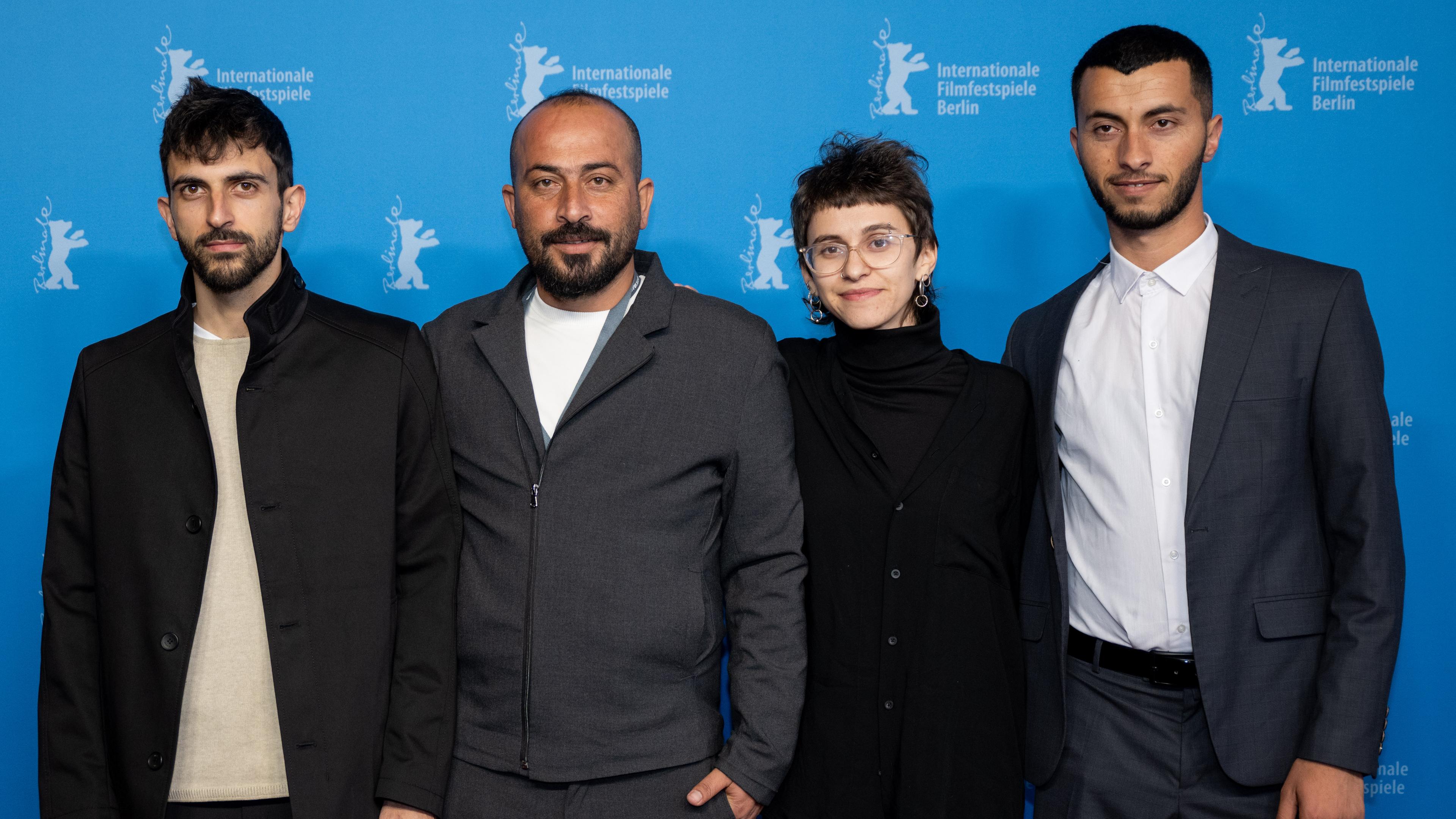 Yuval Abraham, Hamdan Ballal, Rachel Szor und Basel Adra (v.l.n.r.) bei der Premiere von "No Other Land" in Berlin.