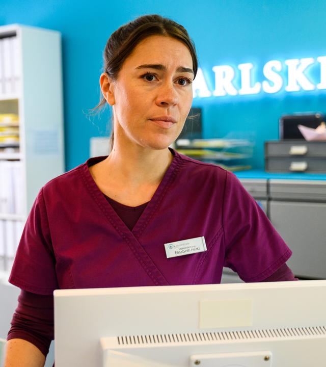 Szene mit Henrike Hahn als Betty in "Bettys Diagnose"