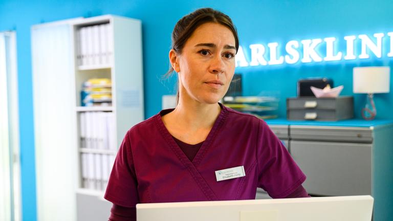 Szene mit Henrike Hahn als Betty in "Bettys Diagnose"