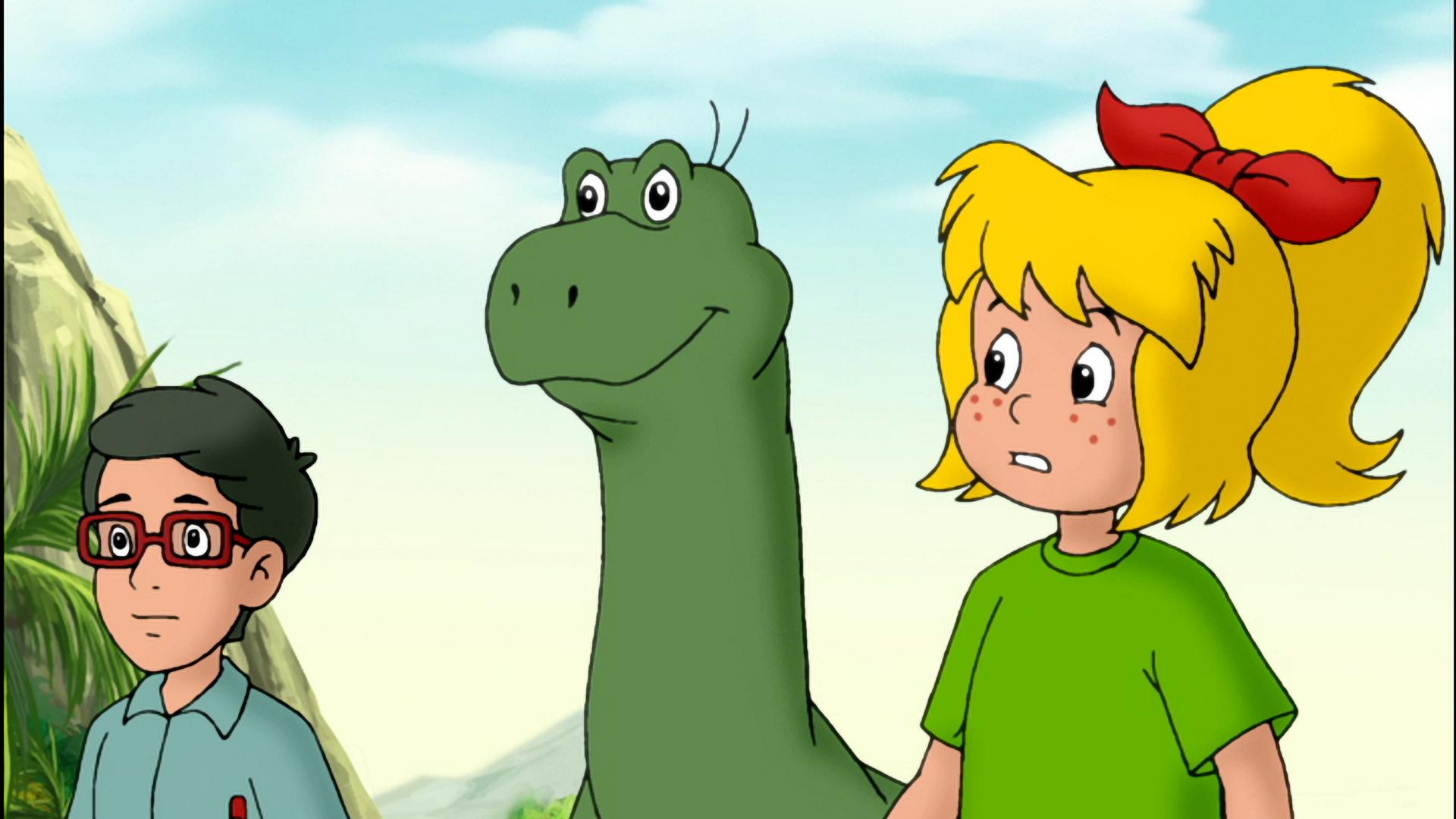 Florian, Bibi und ein grüner Dino schauen verwundert in die Ferne.