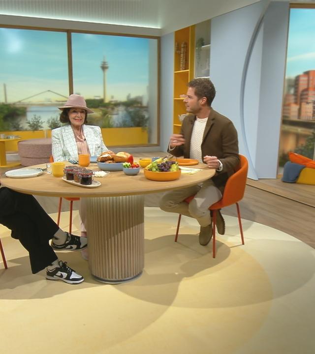 Bild Natascha Ochsenknecht und Bärbel Wierichs bei Volle Kanne Sendung vom 21. Februar 2024