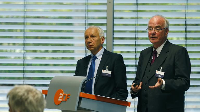 ZDF Fernsehratssitzung am 07.10.2016 in Mainz. Arnold Picot und Prof. Dr. Bernd Holznagel LL.M.