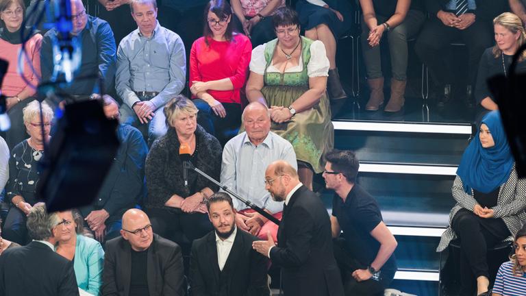 "Klartext, Herr Schulz! - Bürger fragen den SPD-Kanzlerkandidaten": Renate Braun, Martin Schulz