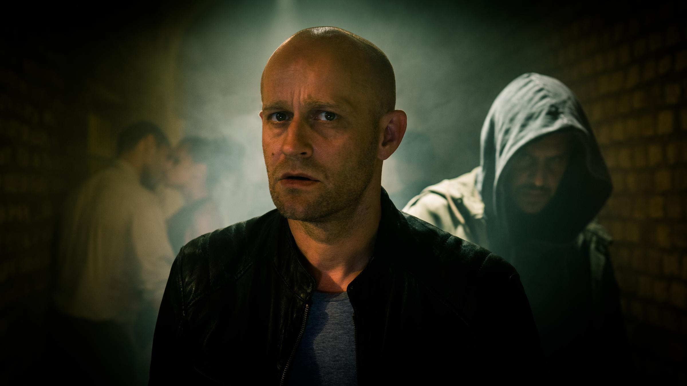 "Stereo": Erik (Jürgen Vogel) sucht im Club die Entscheidung. Sein Schatten Henry (Moritz Bleibtreu) folgt ihm.