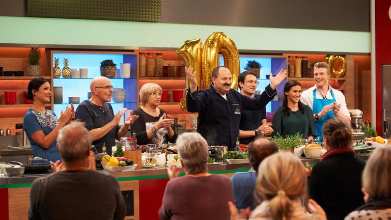 10 Jahre "Die Küchenschlacht": V.l.n.r. Sibylle Blötscher, Kurt Schmieding, Ilona Kurz, Johann Lafer, Dr. Markus Fütterer, Nina Maier, David Karl
