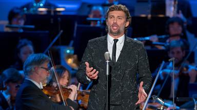 "Jonas Kaufmann in der Waldbühne": Jonas Kaufmann singt