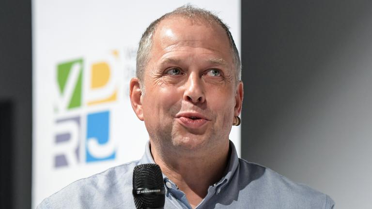 Columbus-Reisepreis für "Die Grand Tour de Suisse – Vom Jura ins Wallis": Preisträger Boris Mahlau (Kamera)