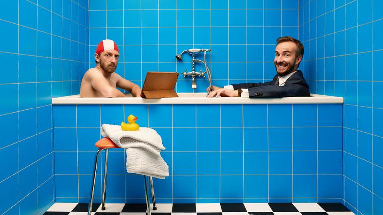 Online-Spot ZDFmediathek-Relaunch Originalsprache:  Jan Böhmermann in der Badewanne wie Loriot.