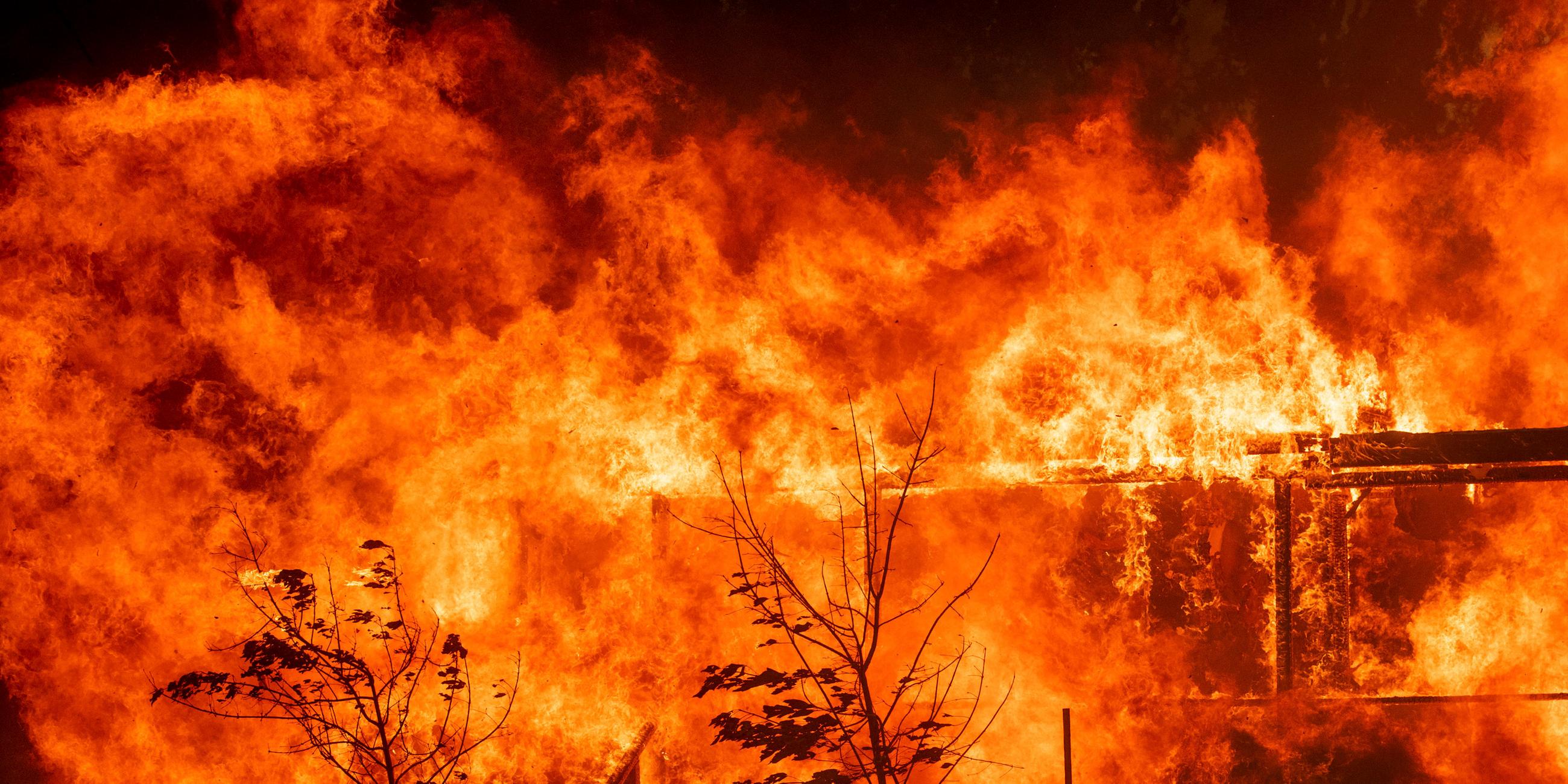 Dieses Haus in Lakeport wurde ein Opfer der Flammen. Schon im vergangenen Jahr wüteten in Kalifornien außergewöhnliche Busch- und Waldbrände.