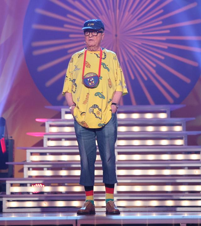 "Karnevalissimo - Das Gipfeltreffen des Humors": "Ne Knallkopp" (Dieter Röder) auf der Bühne.