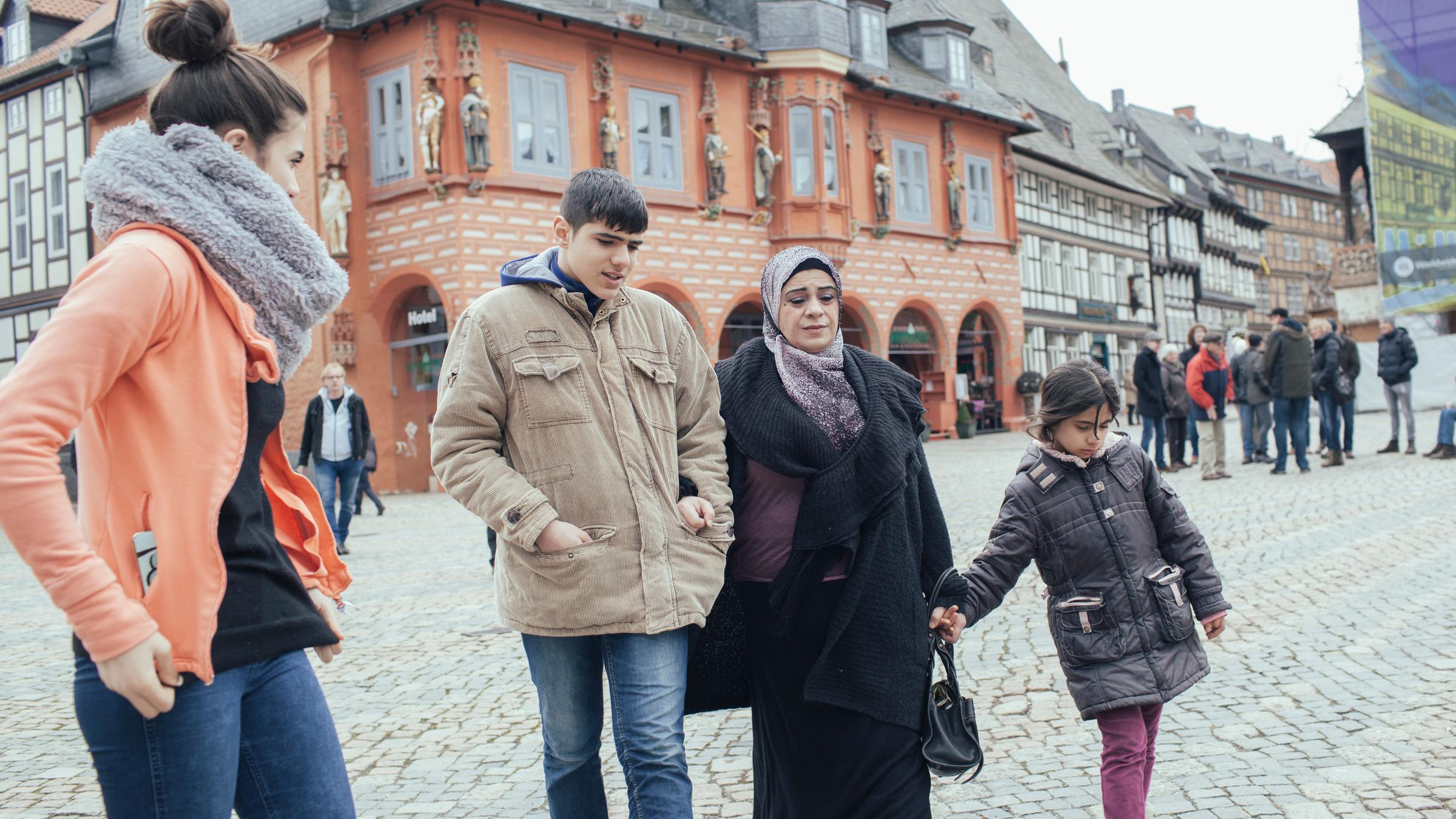 Das Schicksal der Kinder von Aleppo: Neue Heimat: die Familie Qasmo aus Aleppo in Goslar.